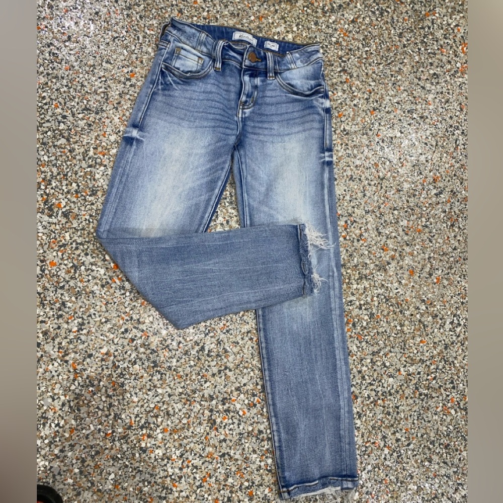 KanCan Signature Mid Rise Distressed Jeans